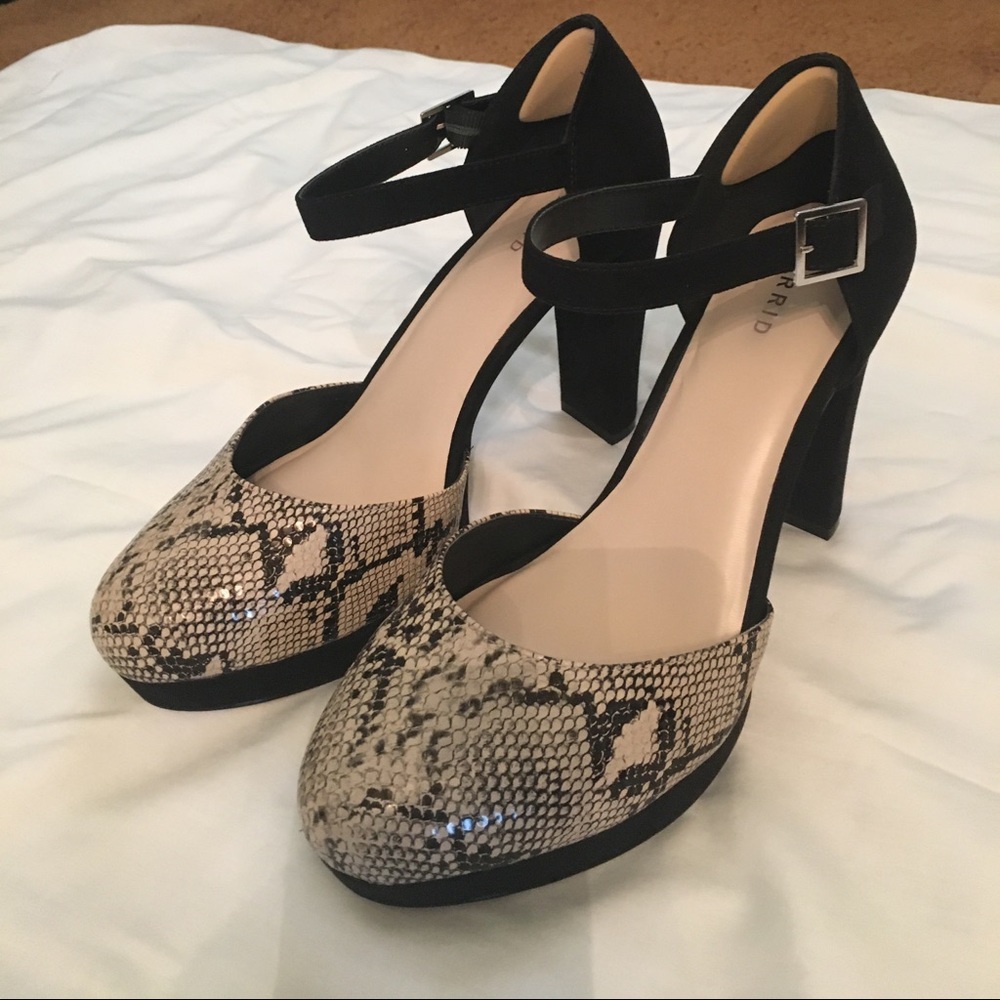 Torrid, Black Suede & Snake Print, Platform Heels